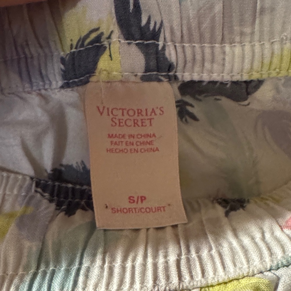 Victoria's Secret Gray and Multicolor Pajama Set - Picture 5 of 6